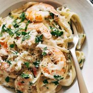 A picture of Garlic Butter White Wine Shrimp Linguine